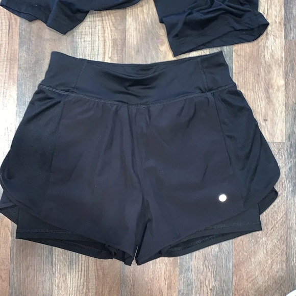 Lot of 5 Size Small Shorts. - Picture 5 of 12